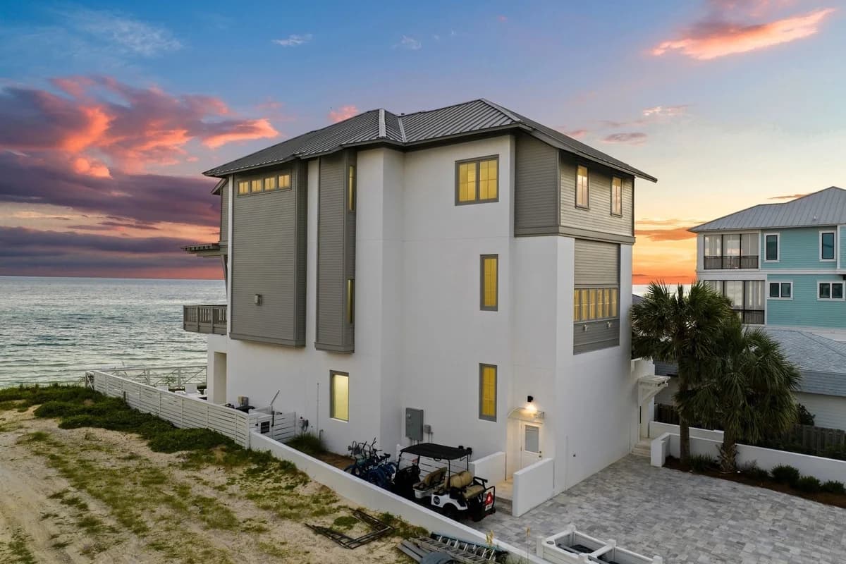 Exterior of 59 Green St